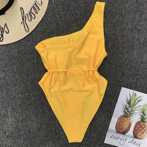 One shoulder yellow one piece - Picture 4 of 5